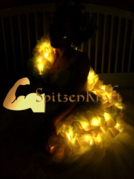 LED Boa- weiß- Burlesque lamp style